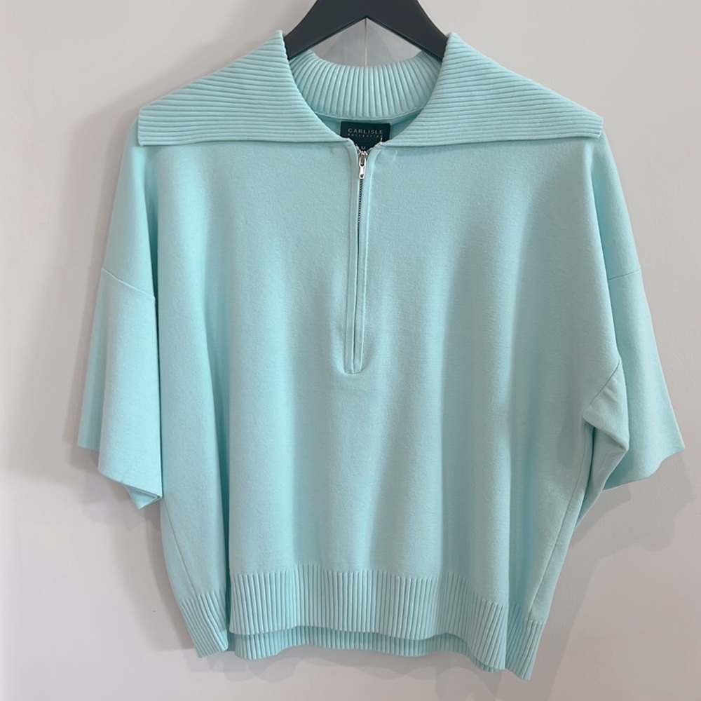 Carlisle short sleeve sweater with zip - size M
